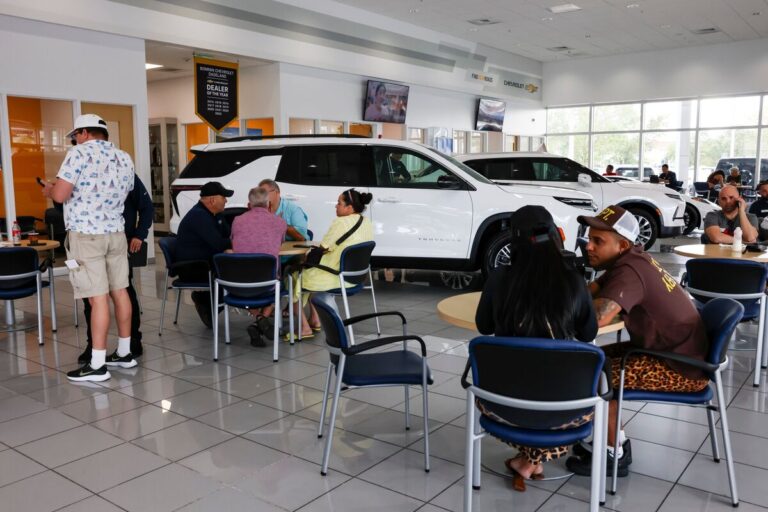 「トランプ関税、負担は誰の肩？」