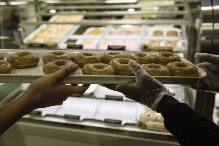 ミーム株が熱い！米株最高値で投資熱急上昇