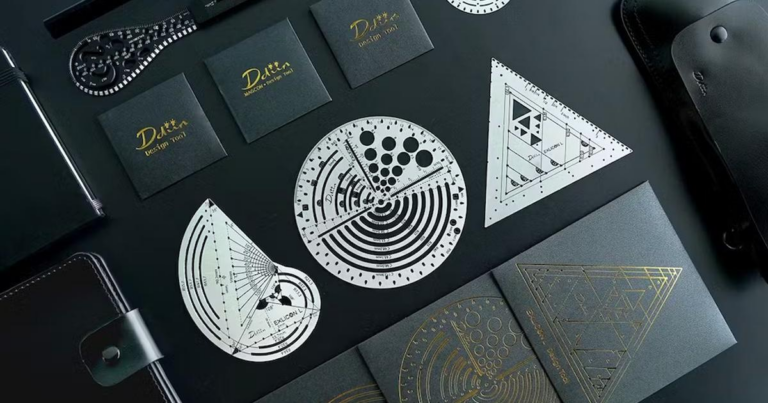 「黄金比を自在に！多機能定規でデザイン革新」