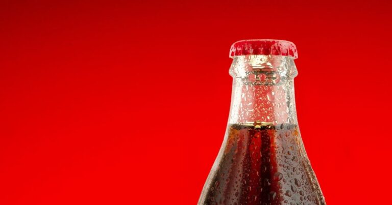 「ヘルシー」コーラの裏側とは？マーケティング戦略の真実