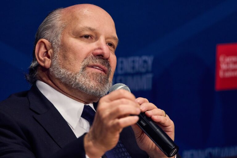 「ラトニック氏、EUとの新たな駆け引きへ」