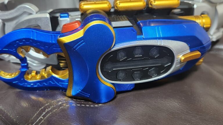 仮面ライダーのベルトで遊ぶ成人男性ゲーム実況者　#仮面ライダー　#ゲーム実況者