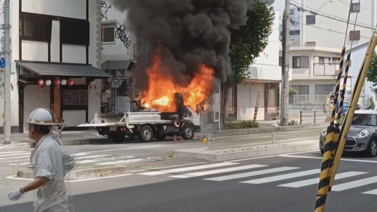 【速報】トラックの運転席が激しく炎上 荷台から出火か けが人なし 大阪・東住吉区 – Yahoo!ニュース