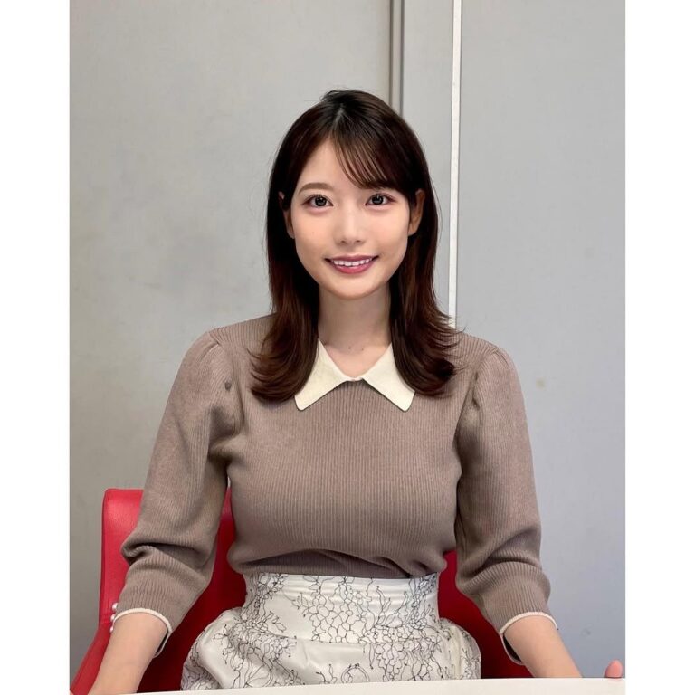 27歳アナの透け衣装に絶賛の嵐！🎉ピンクが映えるオフショット✨