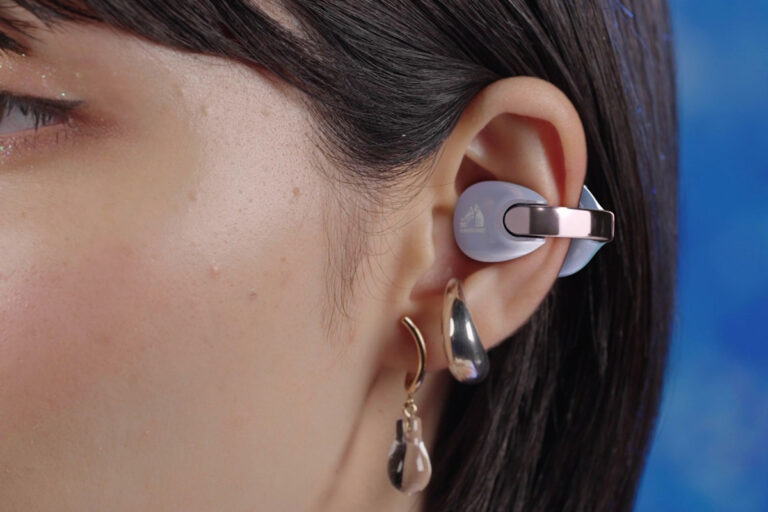 ビクター、イヤーカフ型新色「Romantic Glow」登場！