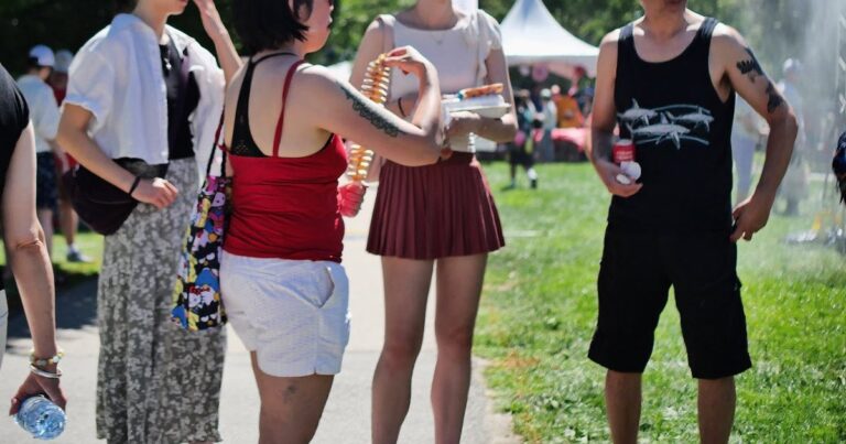 「参院選2025: バンクーバー散歩で在外投票！」