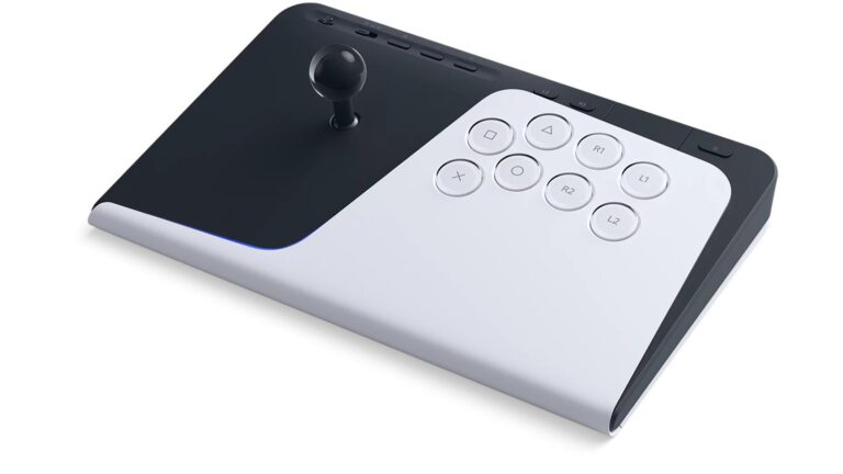 「超低遅延！SIE新作ワイヤレスファイトスティック」