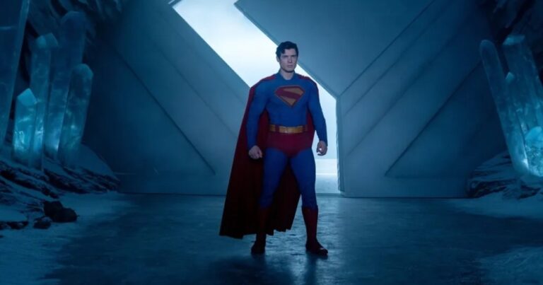 【ツラい】映画『スーパーマン』に大感動した会社の先輩に異変が起きた。そろそろ本当にやめて欲しい