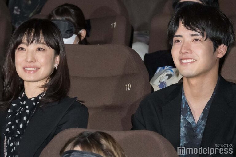 菅野美穂＆赤楚衛二、密かに観客席へサプライズ登場！ドキドキの瞬間【プレミア体験】