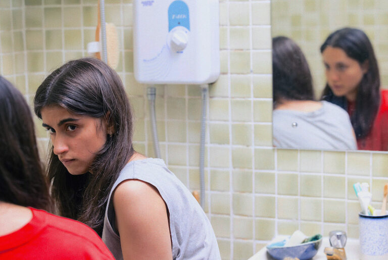 「姉妹の絆、狂気の悪夢へ。映画『九月と七月の姉妹』予告公開！」