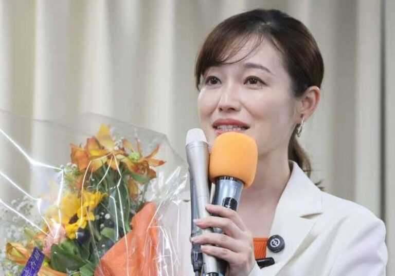 「さや氏、既婚アーティストとの密接関係発覚！ラブラブ動画が話題」