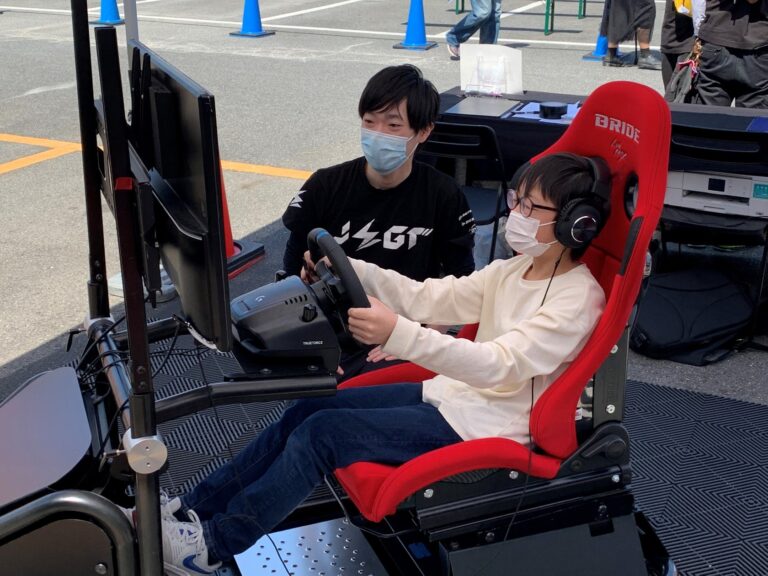 「グランツーリスモ」王者来場！神戸の夏祭りでeスポーツ体験！