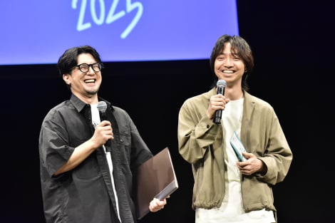 三人称・鉄塔　ひとりのよる　みんなのなつ2025の模様