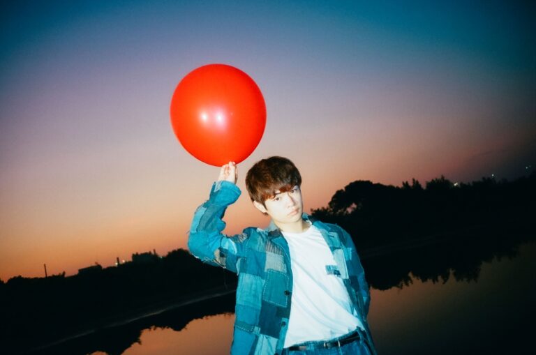 「渡邉蒼、注目EP『ボーイズ・イン・ミステリー』発売！」