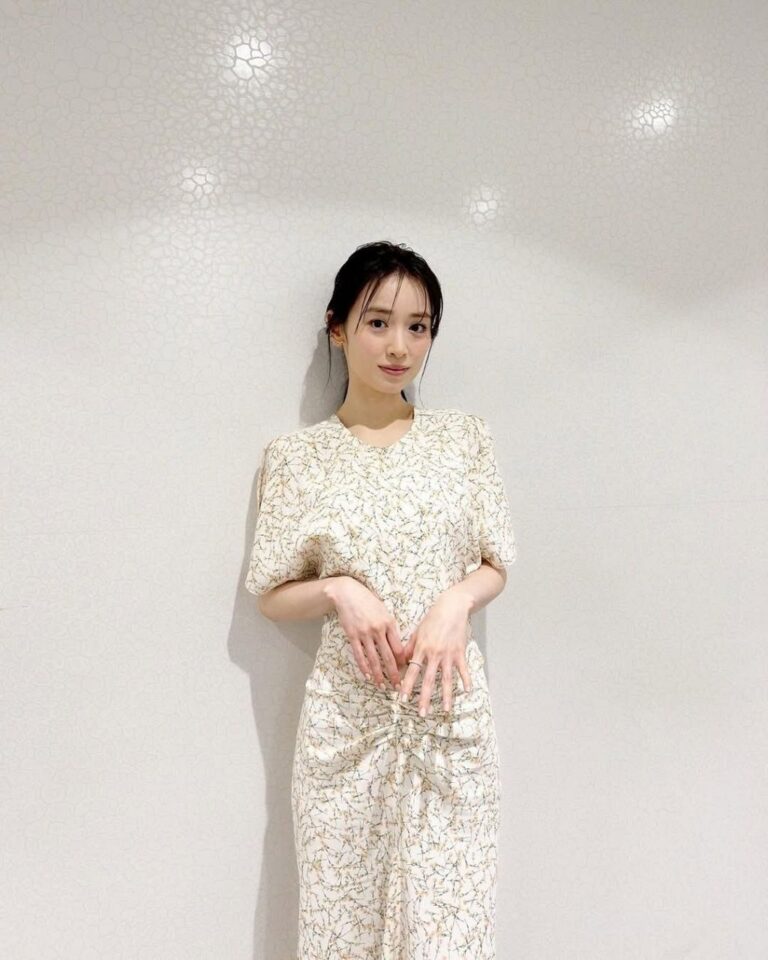 「炎天下でも涼し気！36歳女優の秘訣とは？」