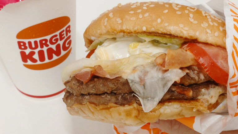 「話題のカウボーイソース！バーガーキング新作レビュー」