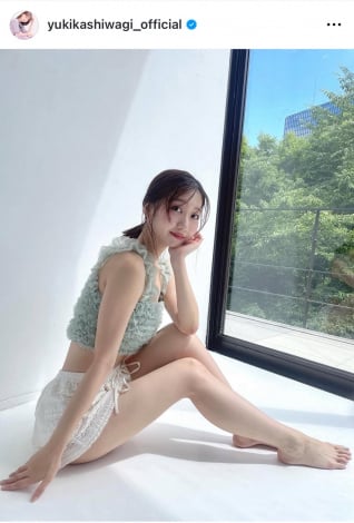柏木由紀の美脚ショット