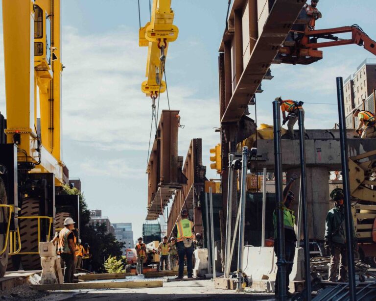 「米雇用急減速、FRBの利下げ議論活発化」