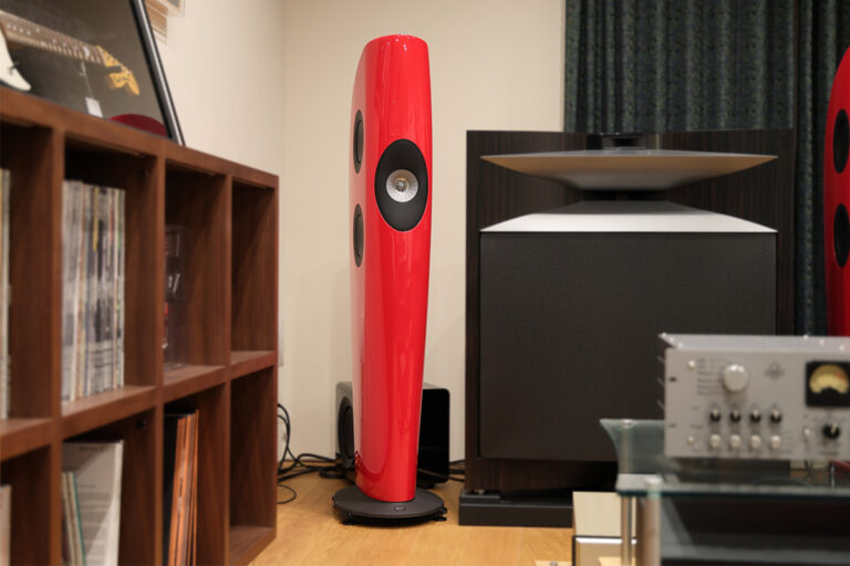 KEF「Blade」でホームシアター体験向上!