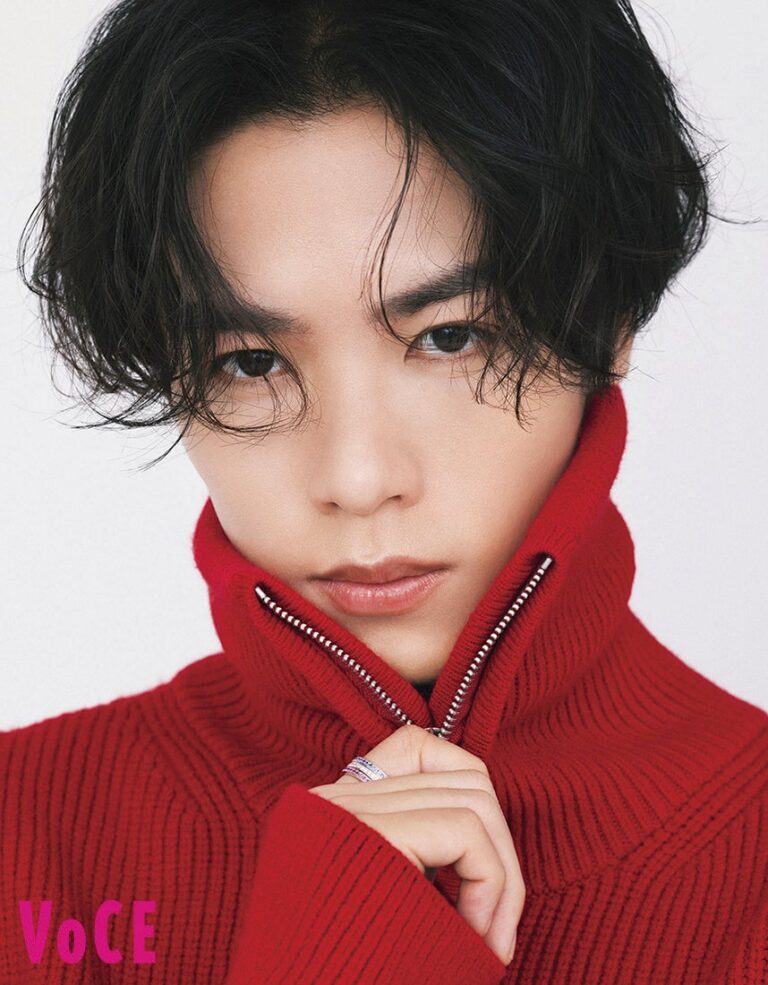 <p><strong>川村壱馬が表紙！赤・黒の魅力</strong><br />
VOCEで特別付録付き、ビューティ特集も必見！</p>