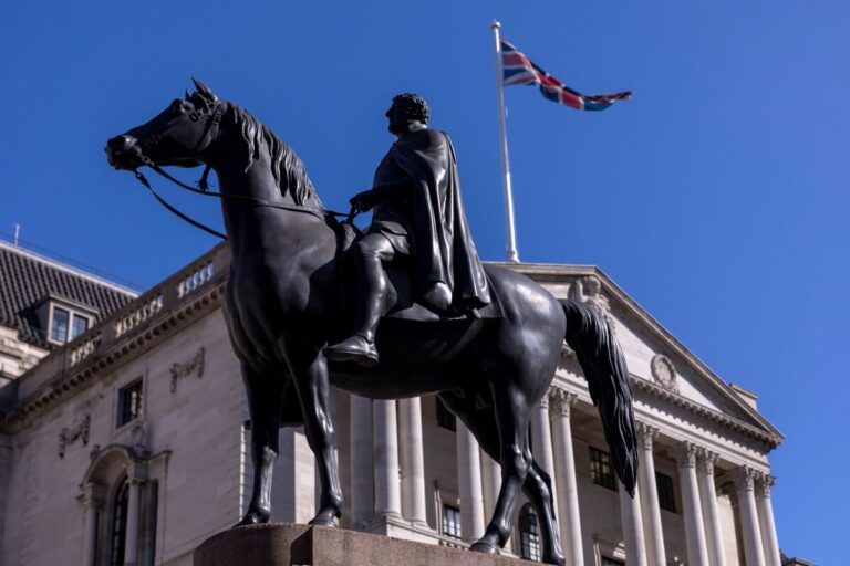 英中銀、利下げ再投票でQT減速示唆！