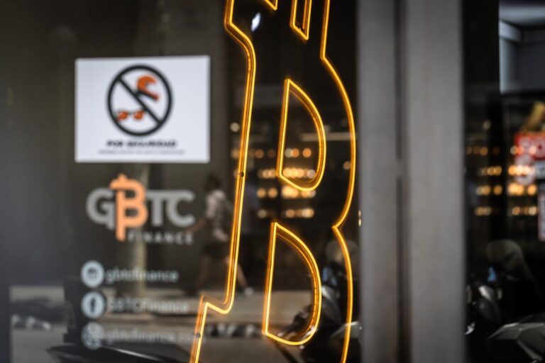 「仮想通貨資金調達加速、緊迫の市場へ」