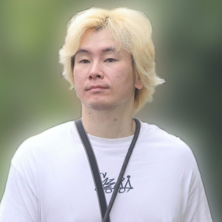 カズレーザー＆二階堂、早朝犬散歩が話題！新婚生活の秘訣とは？