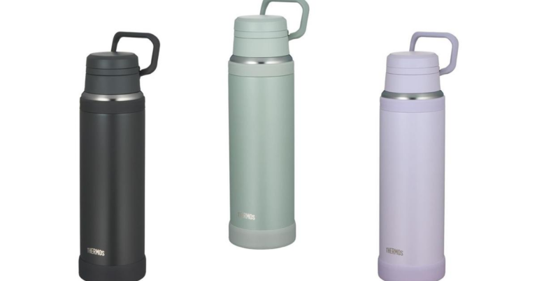 「サーモスの真空マグ、夏の必需品！」