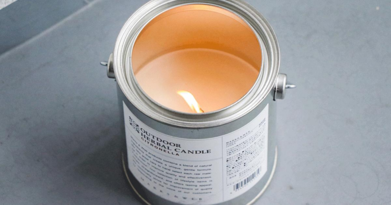 「虫除けも香りも魅力的に！マークスアンドウェブ」