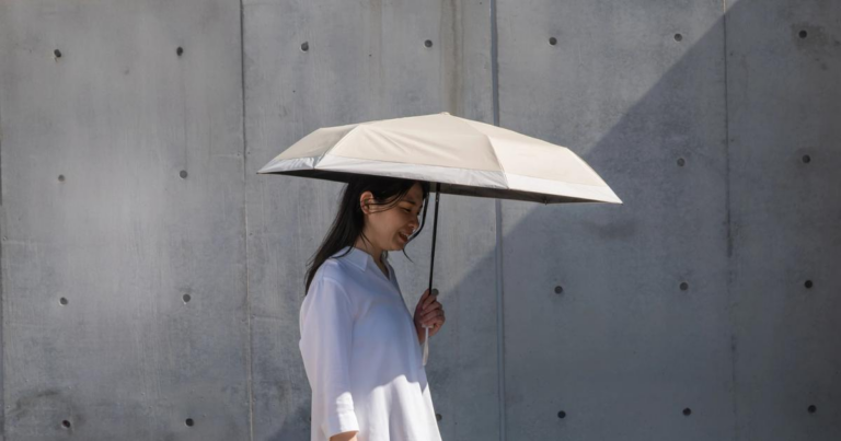 「指を挟まない！進化系折りたたみ傘」