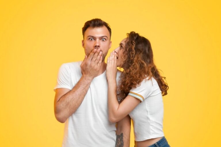 「恋人との幸福度UP！ゴシップ共有の効果」