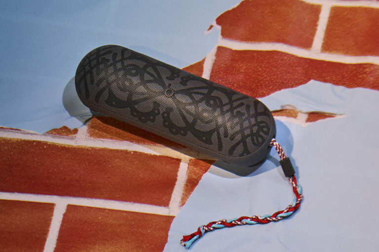 「Beats×キココラボ！幾何学デザインのスピーカー」