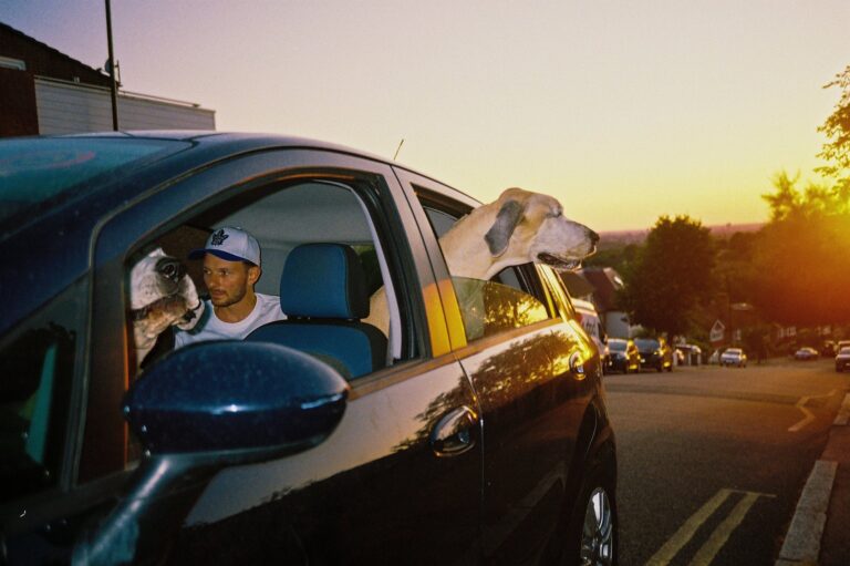 新曲「Backseat」8月13日リリース！Mom Tudie & Len Blakeがコラボ！