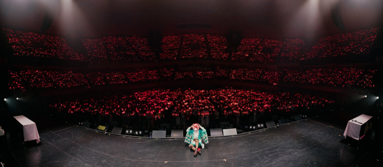 莉犬がライブ『言ノ葉ワンダーランド』開催！感動の渋谷武道館での3公演。