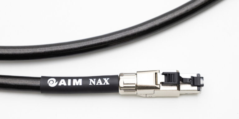 「エイム電子の新LANケーブル、音質向上！」