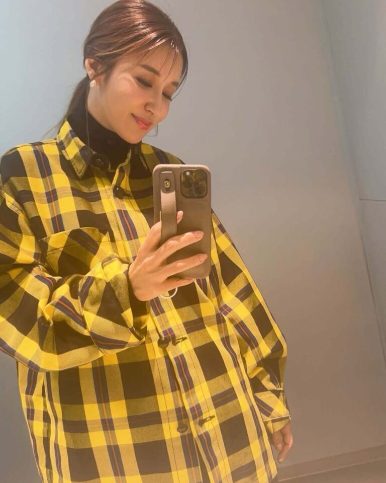 「48歳鈴木紗理奈、息子との2ショット話題に！」