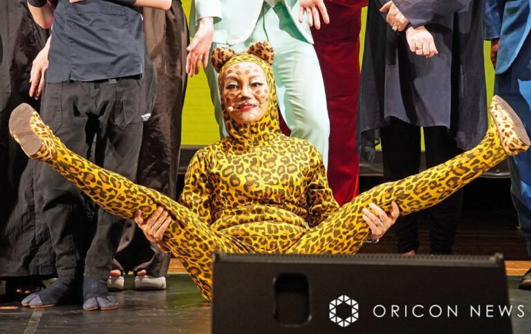 「5000回記念！岩井志麻子、ヒョウ柄で魅了！」