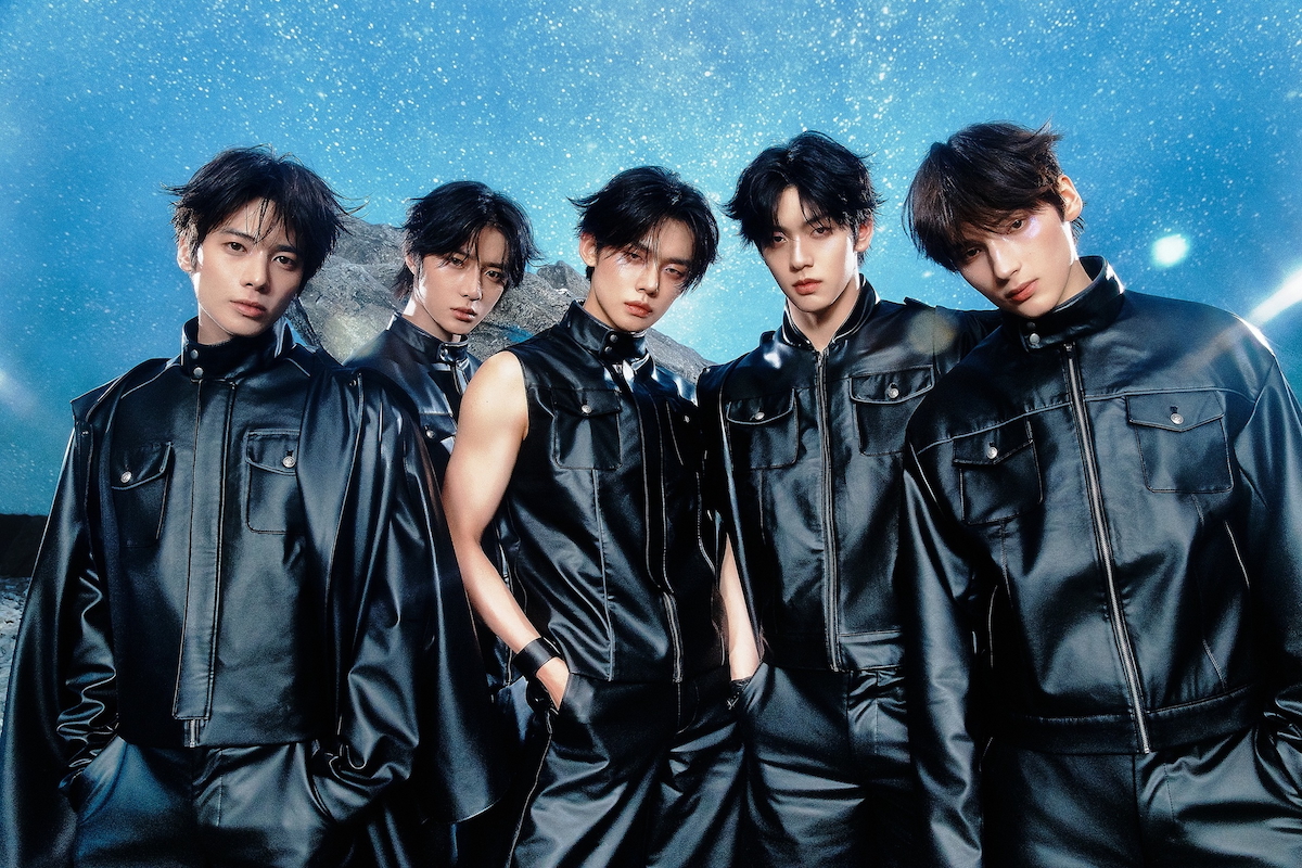 TOMORROW X TOGETHER