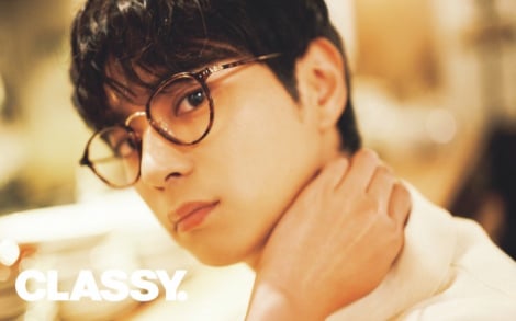 『CLASSY.』10月号に登場するtimelesz・佐藤勝利