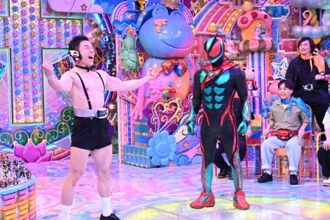 8年ぶり放送の「仮面ライダー芸人」（C）テレビ朝日