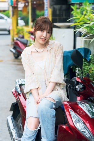 譜久村聖写真集『※タイトル未定※』より（ワニブックス）