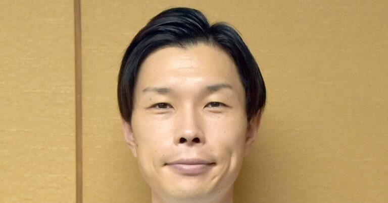 岩井勇気、免許証写真が「生き写し」と話題！