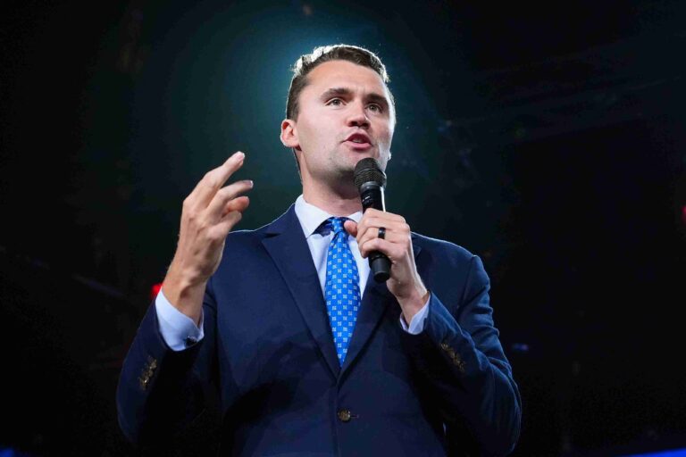 トランプ大統領を支持していた保守系活動家のチャーリー・カーク氏　出席していた政治イベントで撃たれ死亡 |