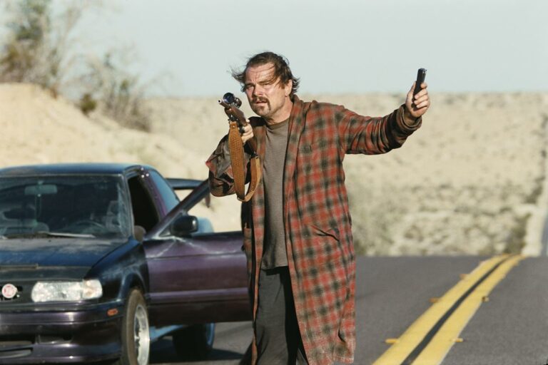 『ワン・バトル・アフター・アナザー』新場面写真公開！ディカプリオら豪華キャスト注目！