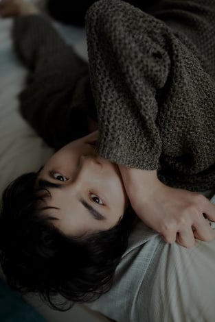 本田響矢、“素”の表情をたっぷり魅せる　ロスでオールロケ敢行の写真集発売決定