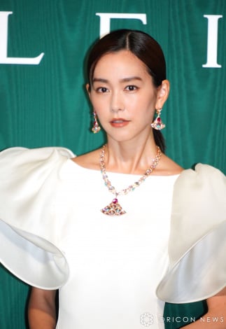 桐谷美玲がブルガリのオープニングに登場