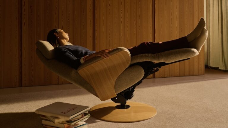 「ストレスレス・アダム徹底解剖！ゼログラビティ体験を紹介」